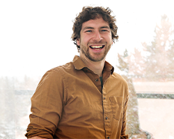 researcher image
